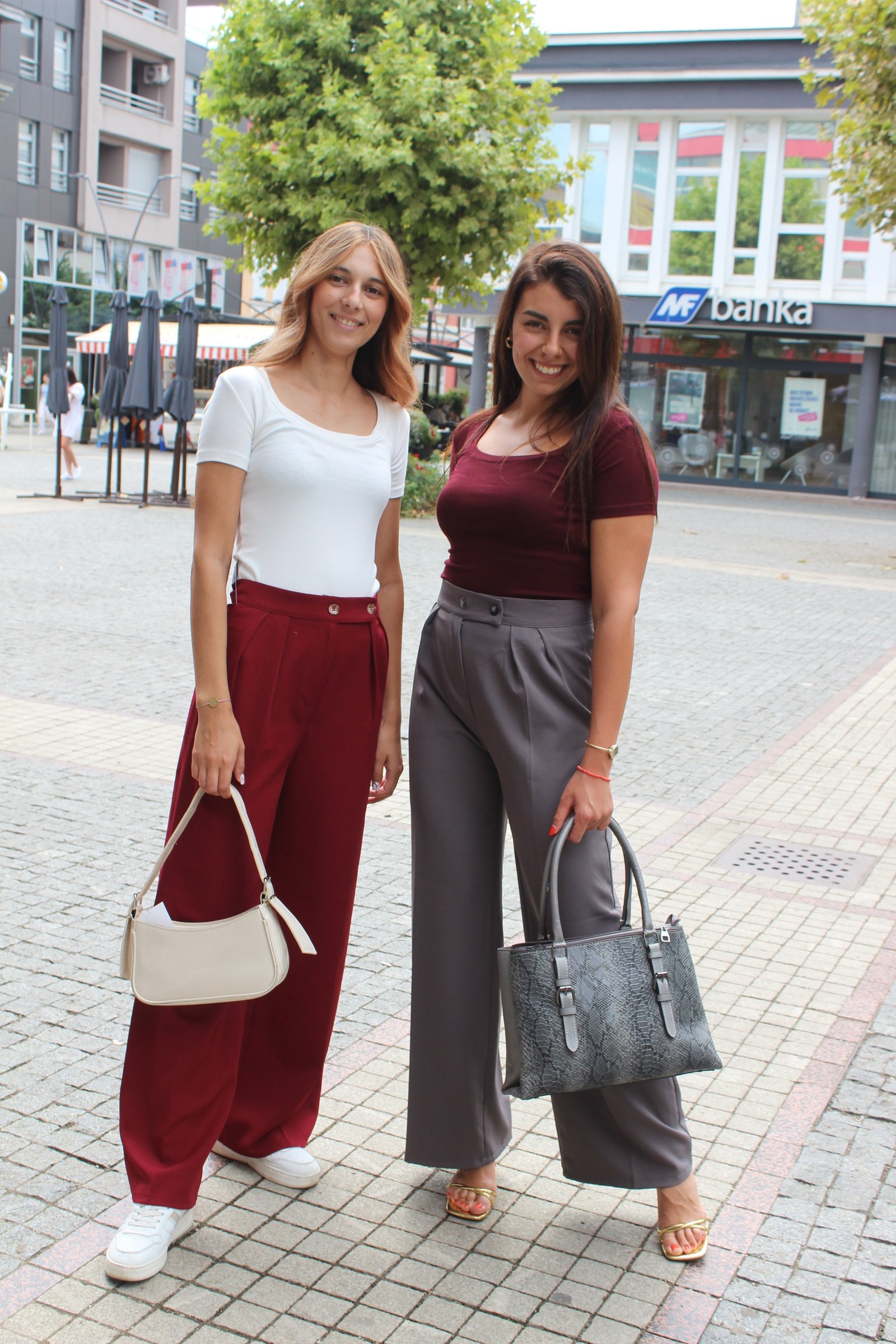 Elegantne ženske pantalone